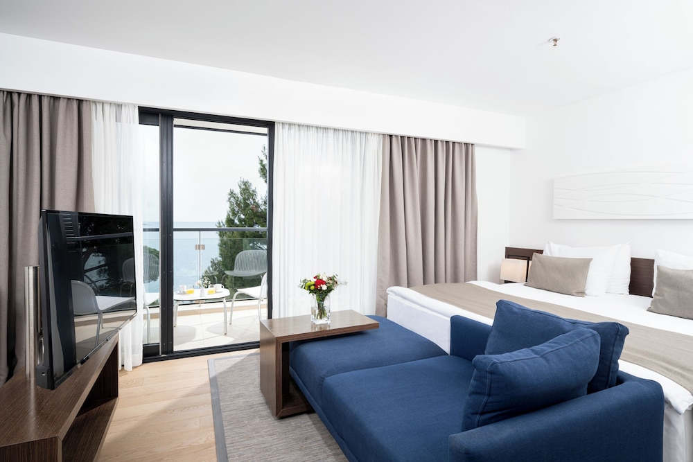 Hotel Parentium Plava Laguna — Hotel rooms in Poreč, Istria