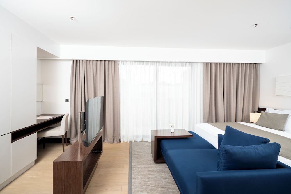 Hotel Parentium Plava Laguna — Hotel rooms in Poreč, Istria