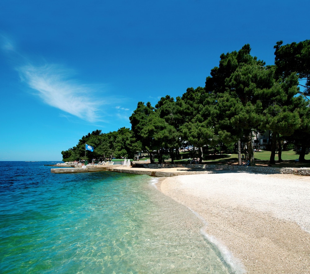 Hotel Parentium Plava Laguna — Beach in Poreč, Istria