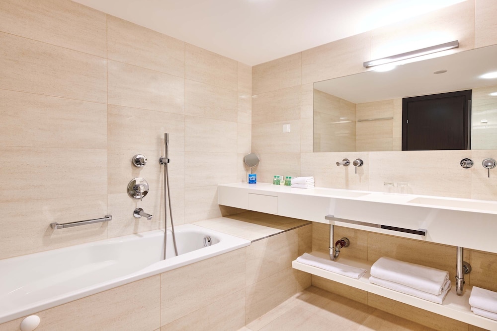 Hotel Parentium Plava Laguna — Hotel rooms in Poreč, Istria