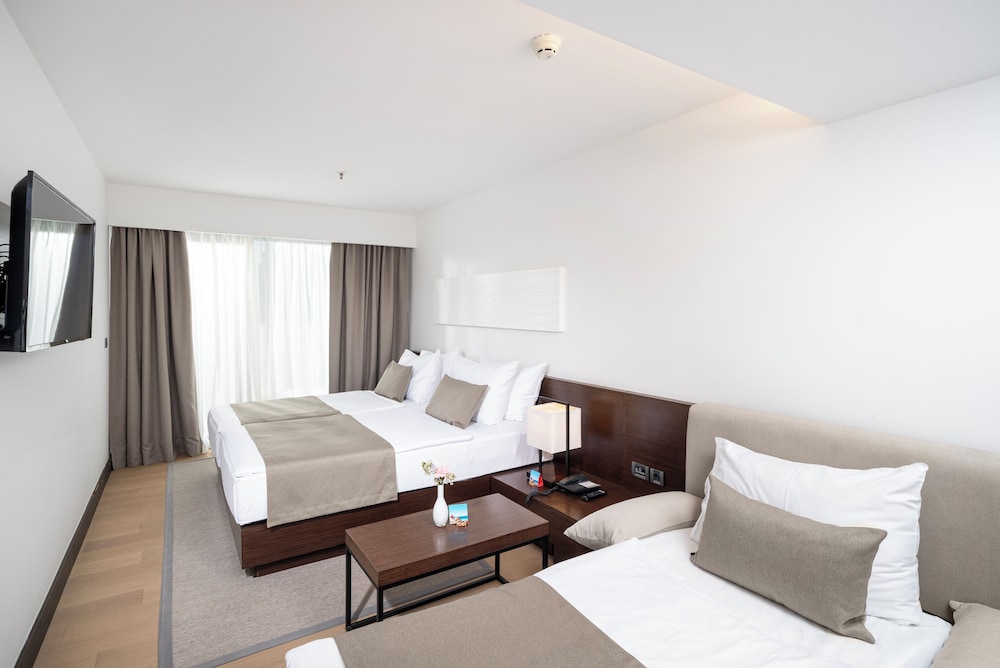 Hotel Parentium Plava Laguna — Hotel rooms in Poreč, Istria