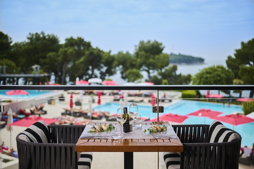 Hotel Parentium Plava Laguna — Restaurant & bars in Poreč, Istria