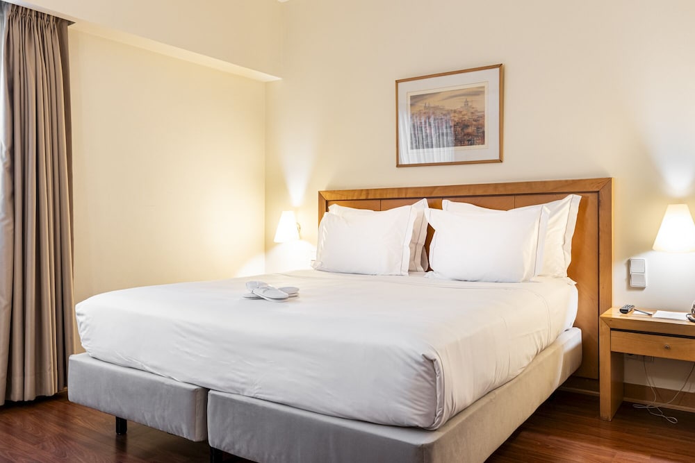 Hotel Roma — Hotel rooms in Lisbon, Lisboa