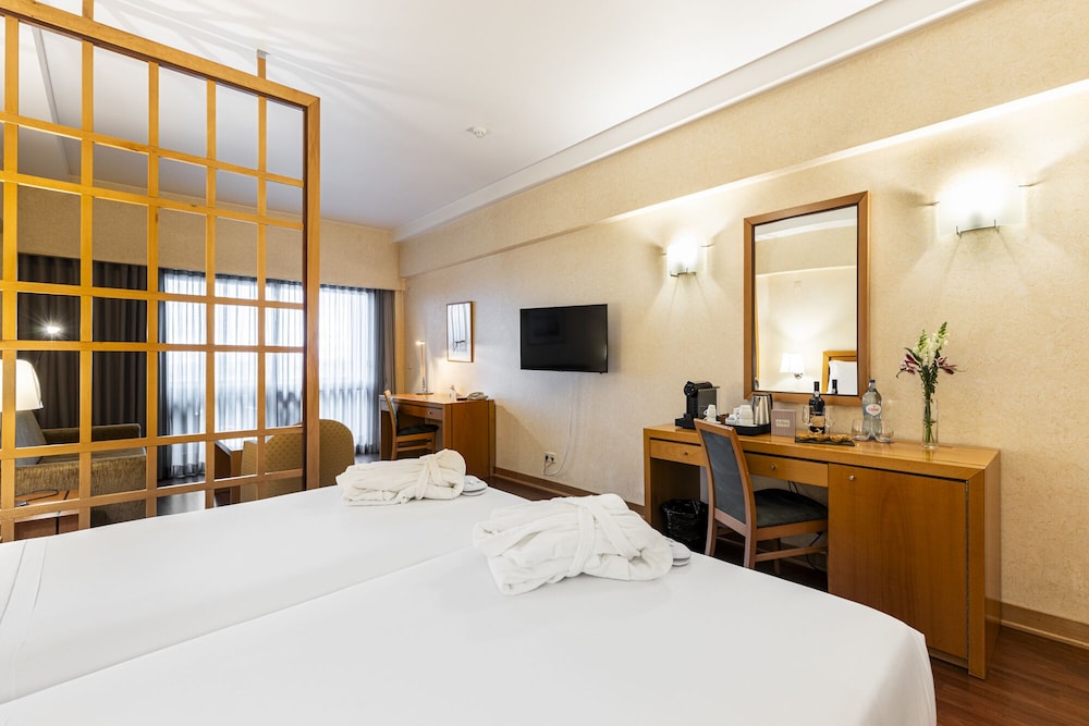 Hotel Roma — Hotel rooms in Lisbon, Lisboa