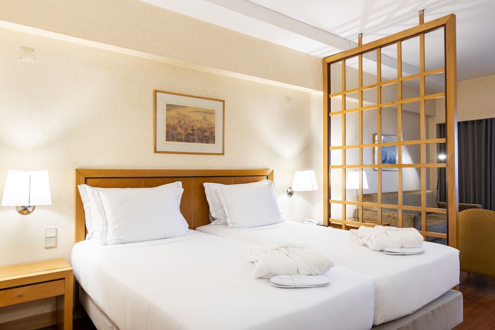 Hotel Roma — Hotel rooms in Lisbon, Lisboa