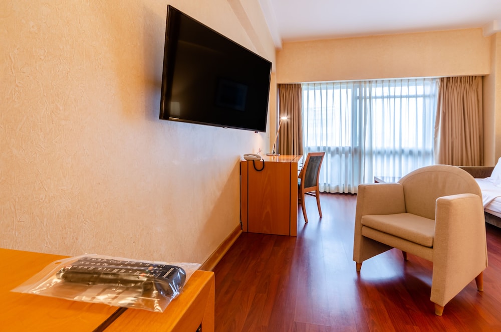 Hotel Roma — Hotel rooms in Lisbon, Lisboa