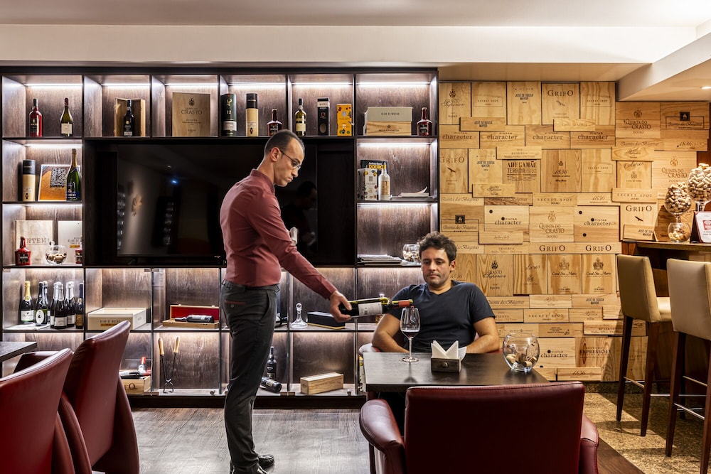 Hotel Roma — Restaurant & bars in Lisbon, Lisboa