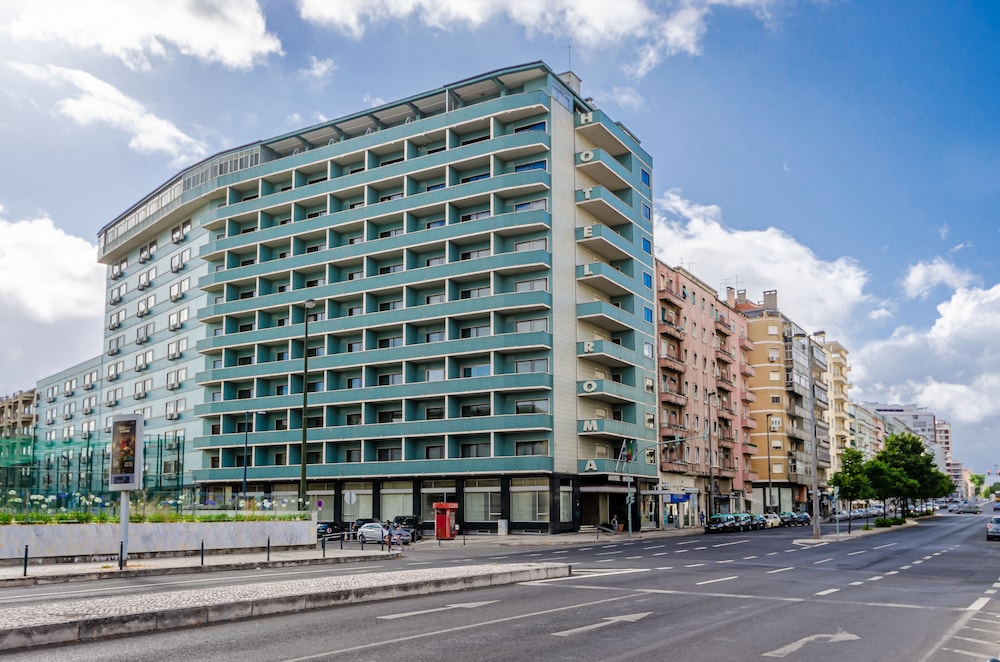 Hotel Roma — Hotel building in Lisbon, Lisboa
