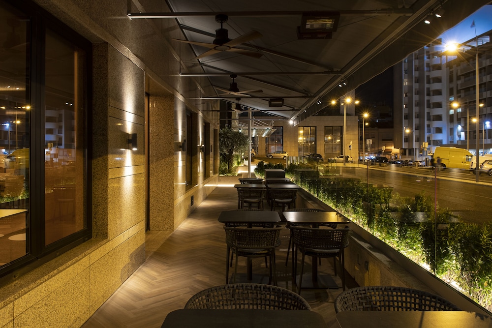 SANA Metropolitan Hotel — Restaurant & bars in Lisbon, Lisboa
