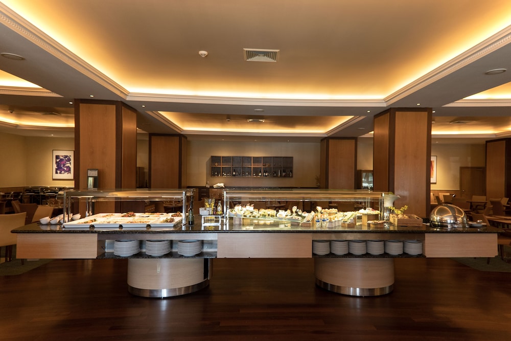SANA Metropolitan Hotel — Restaurant & bars in Lisbon, Lisboa