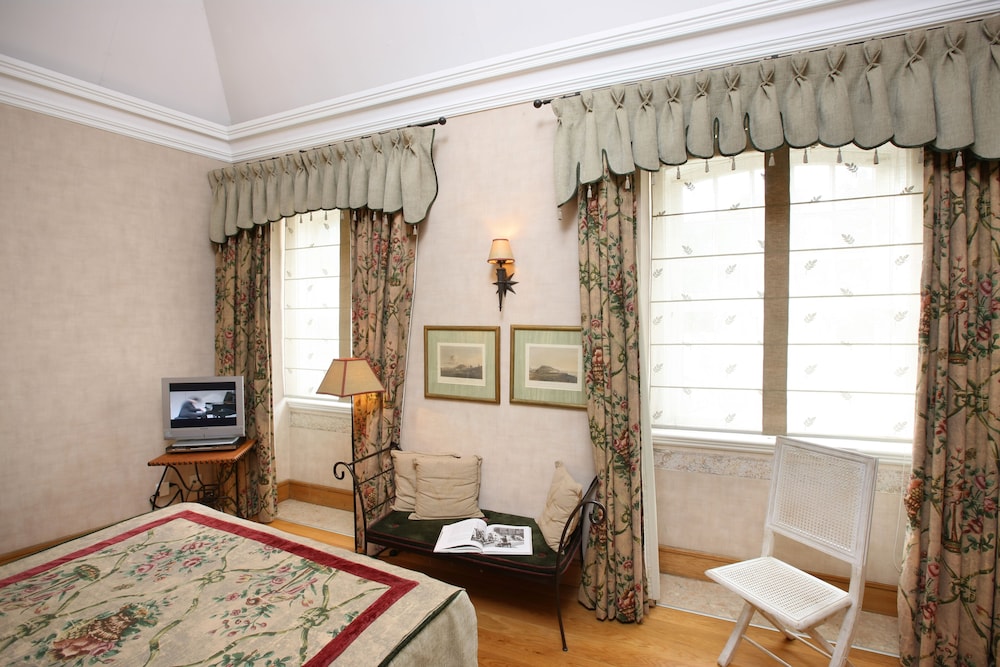 Solar Do Castelo, a Lisbon Heritage Collection — Hotel rooms in Lisbon, Lisboa