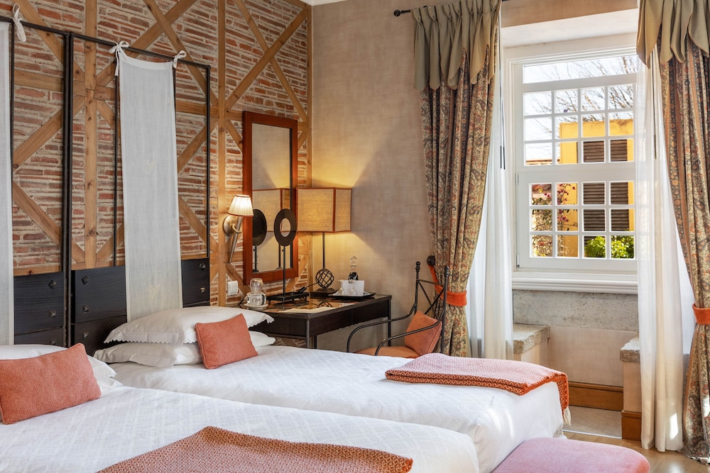 Solar Do Castelo, a Lisbon Heritage Collection — Hotel rooms in Lisbon, Lisboa