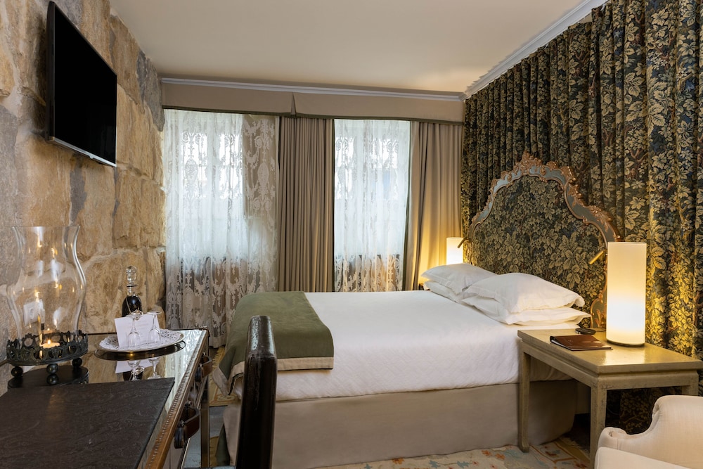 Solar Do Castelo, a Lisbon Heritage Collection — Hotel rooms in Lisbon, Lisboa