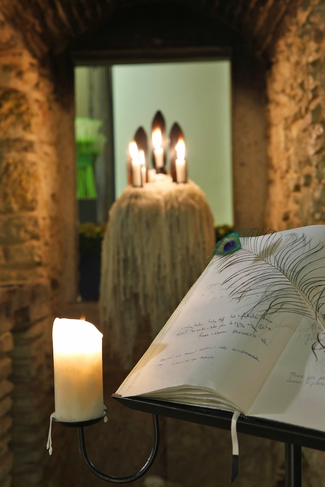 Solar Do Castelo, a Lisbon Heritage Collection — Restaurant & bars in Lisbon, Lisboa