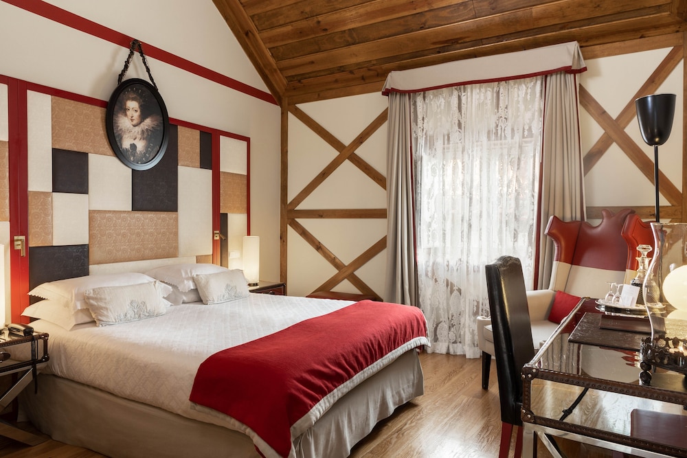 Solar Do Castelo, a Lisbon Heritage Collection — Hotel rooms in Lisbon, Lisboa