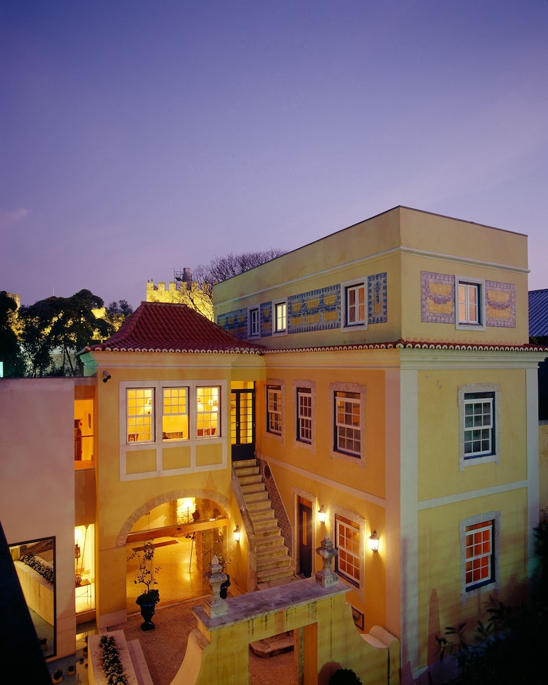 Solar Do Castelo, a Lisbon Heritage Collection — Hotel building in Lisbon, Lisboa