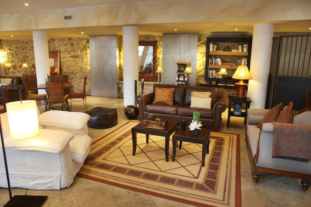 Solar Do Castelo, a Lisbon Heritage Collection — Hotel building in Lisbon, Lisboa