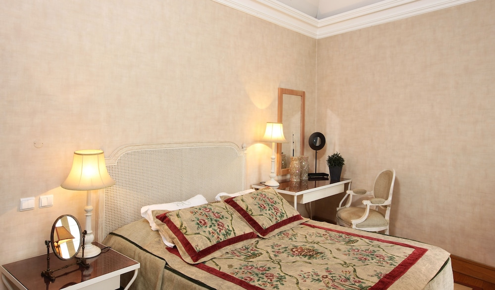 Solar Do Castelo, a Lisbon Heritage Collection — Hotel rooms in Lisbon, Lisboa
