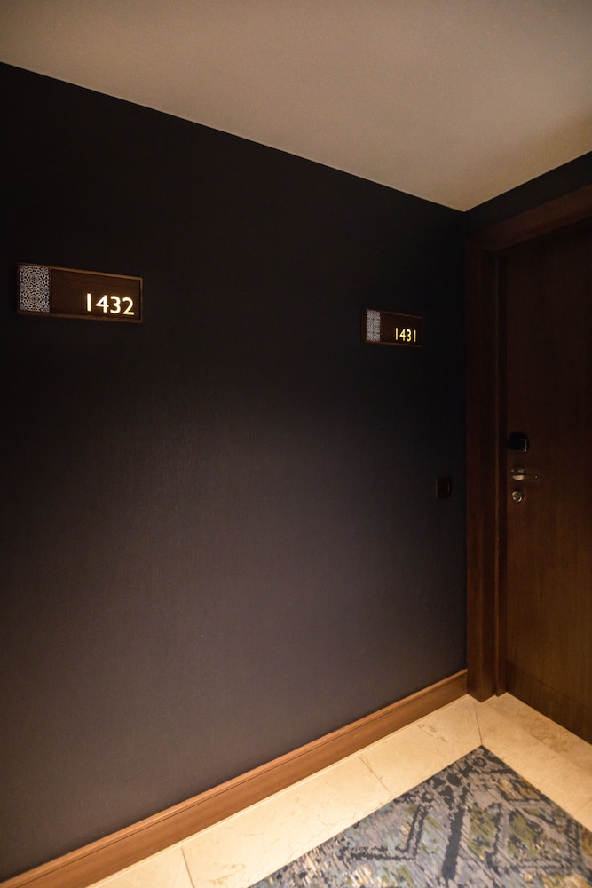 InterContinental Lisbon by IHG — Hotel building in Lisbon, Lisboa