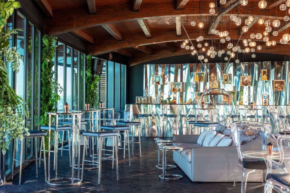 Tivoli Oriente Lisboa Hotel — Restaurant & bars in Lisbon, Lisboa