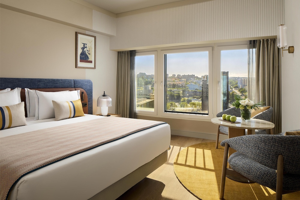 Tivoli Oriente Lisboa Hotel — Hotel rooms in Lisbon, Lisboa