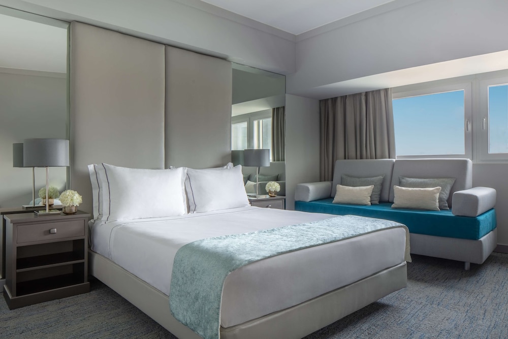 Tivoli Oriente Lisboa Hotel — Hotel rooms in Lisbon, Lisboa