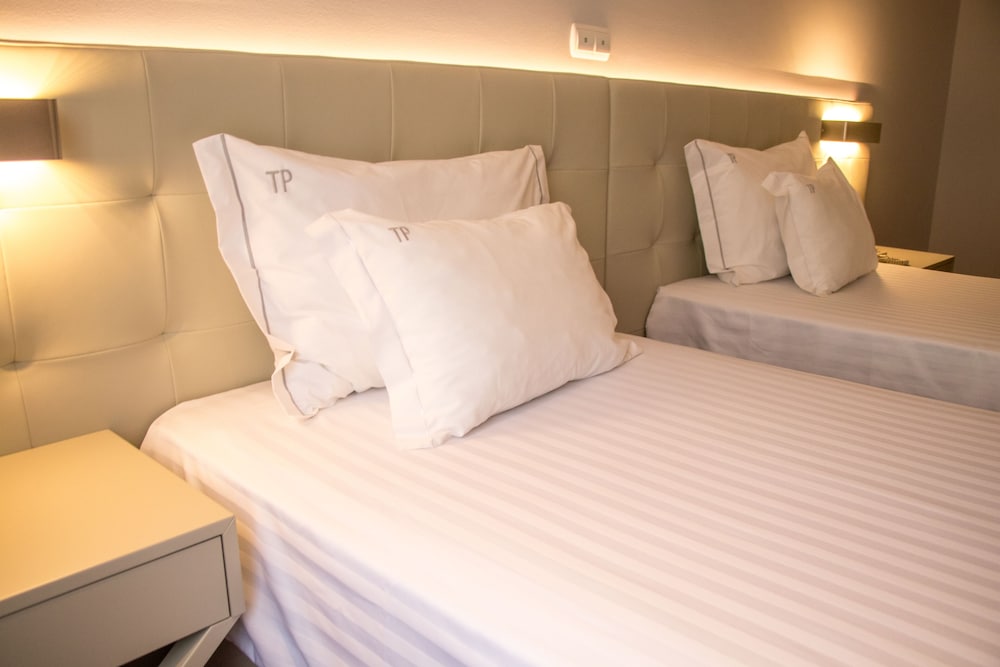Hotel Travel Park Lisboa — Hotel rooms in Lisbon, Lisboa