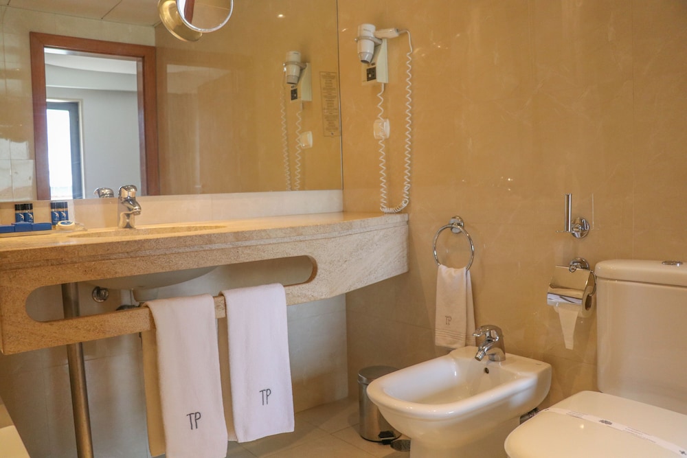 Hotel Travel Park Lisboa — Hotel rooms in Lisbon, Lisboa