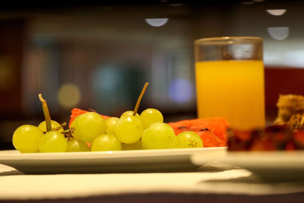 Hotel Travel Park Lisboa — Restaurant & bars in Lisbon, Lisboa