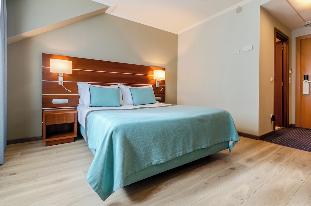 TURIM Europa Hotel — Hotel rooms in Lisbon, Lisboa