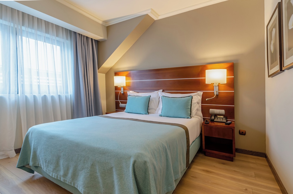 TURIM Europa Hotel — Hotel rooms in Lisbon, Lisboa