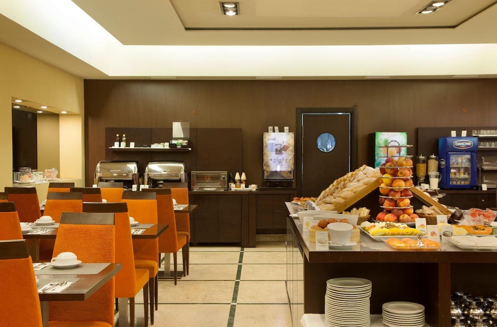 TURIM Ibéria Hotel — Restaurant & bars in Lisbon, Lisboa