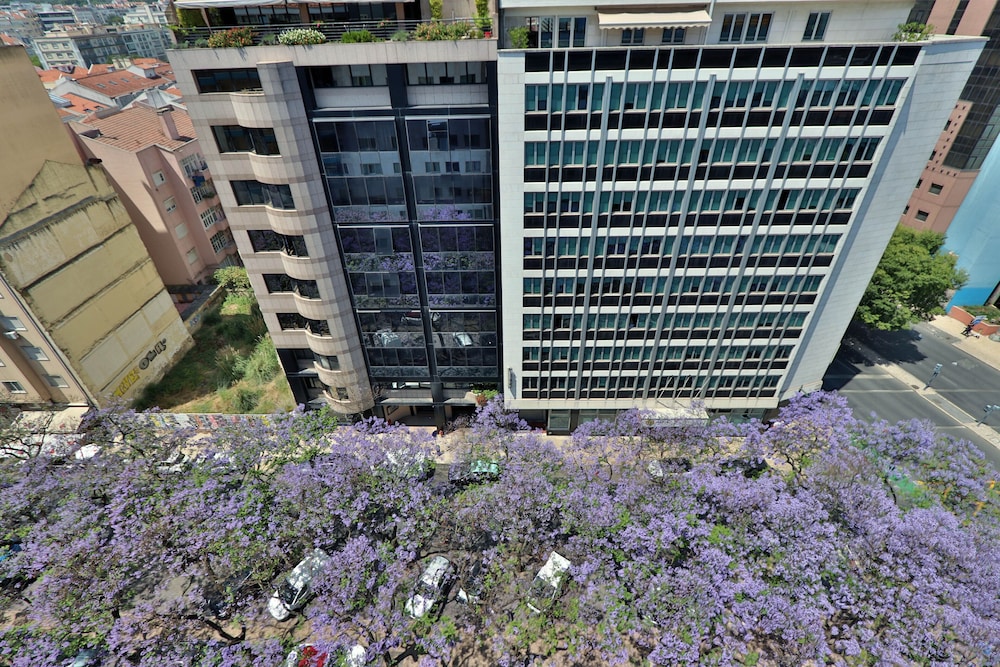 TURIM Ibéria Hotel — Hotel building in Lisbon, Lisboa