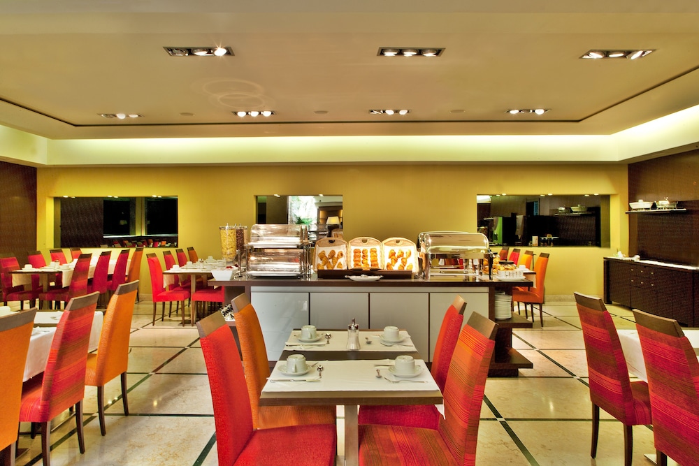 TURIM Ibéria Hotel — Restaurant & bars in Lisbon, Lisboa