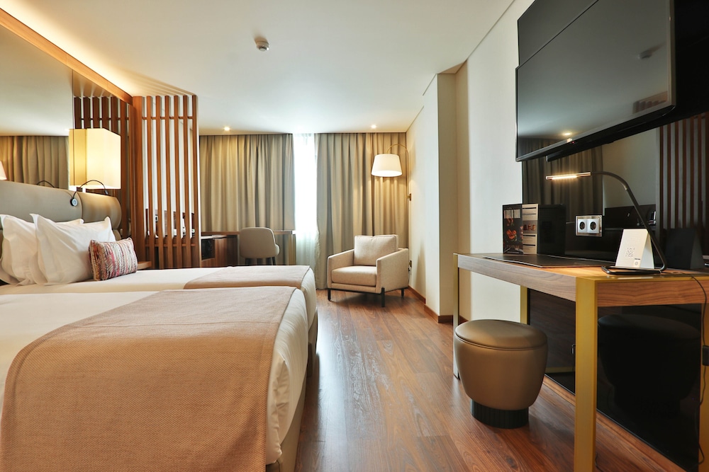 TURIM Ibéria Hotel — Hotel rooms in Lisbon, Lisboa