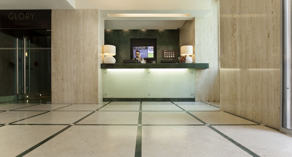 TURIM Restauradores Hotel — Hotel building in Lisbon, Lisboa