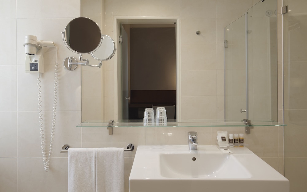 TURIM Restauradores Hotel — Hotel rooms in Lisbon, Lisboa