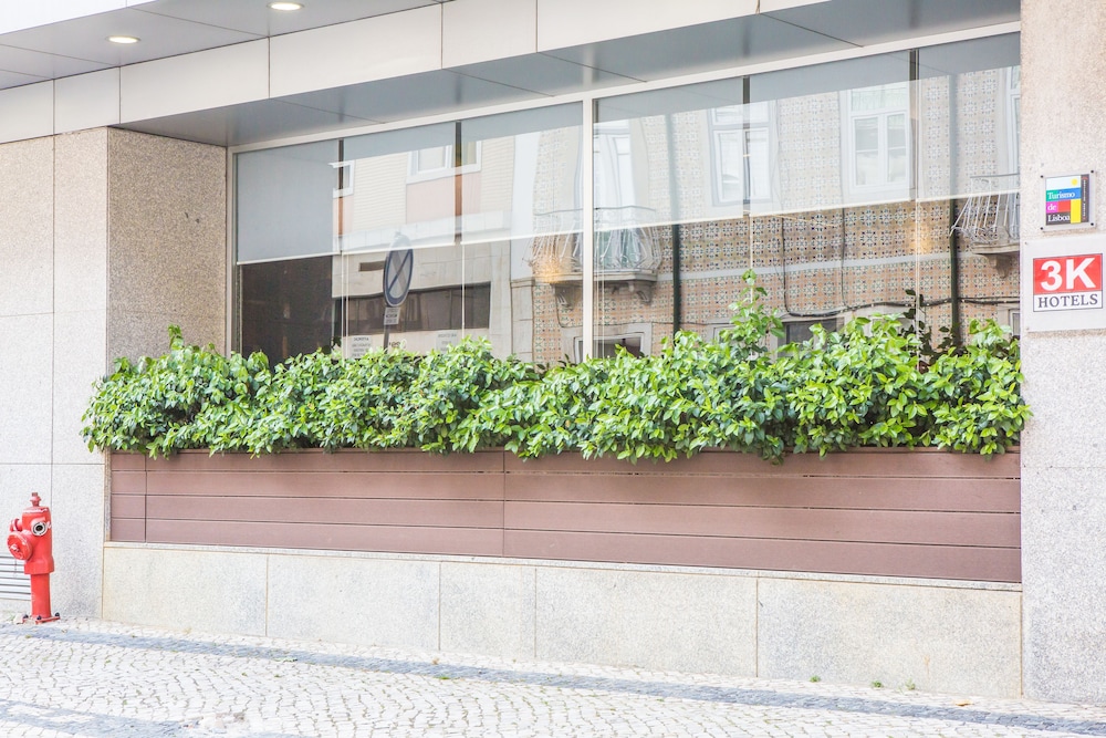 Hotel 3K Madrid — Hotel building in Lisbon, Lisboa