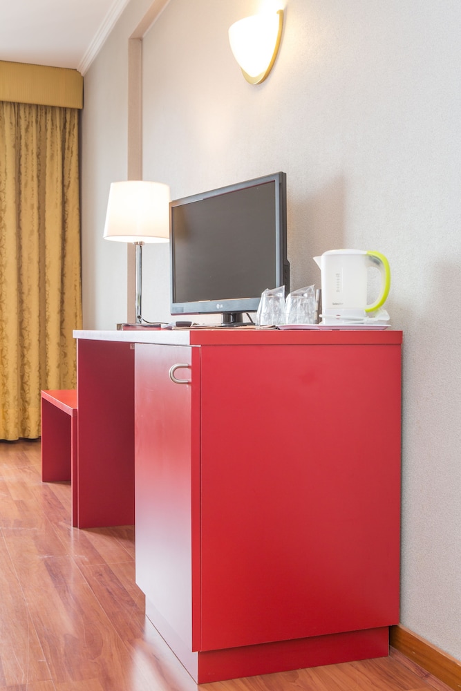 Hotel 3K Madrid — Hotel rooms in Lisbon, Lisboa