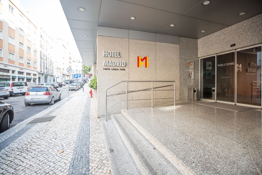 Hotel 3K Madrid — Hotel building in Lisbon, Lisboa
