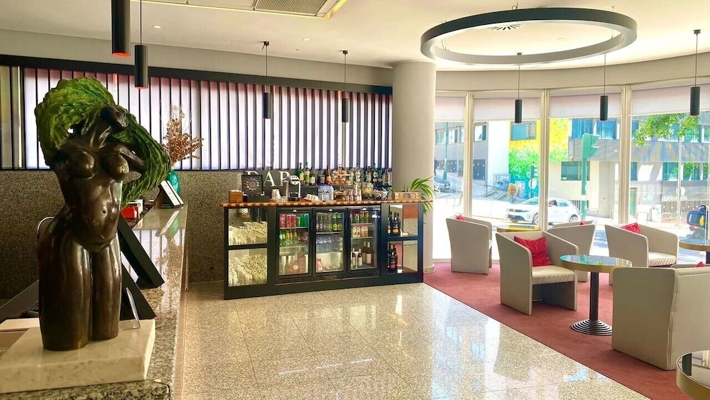Hotel 3K Madrid — Restaurant & bars in Lisbon, Lisboa