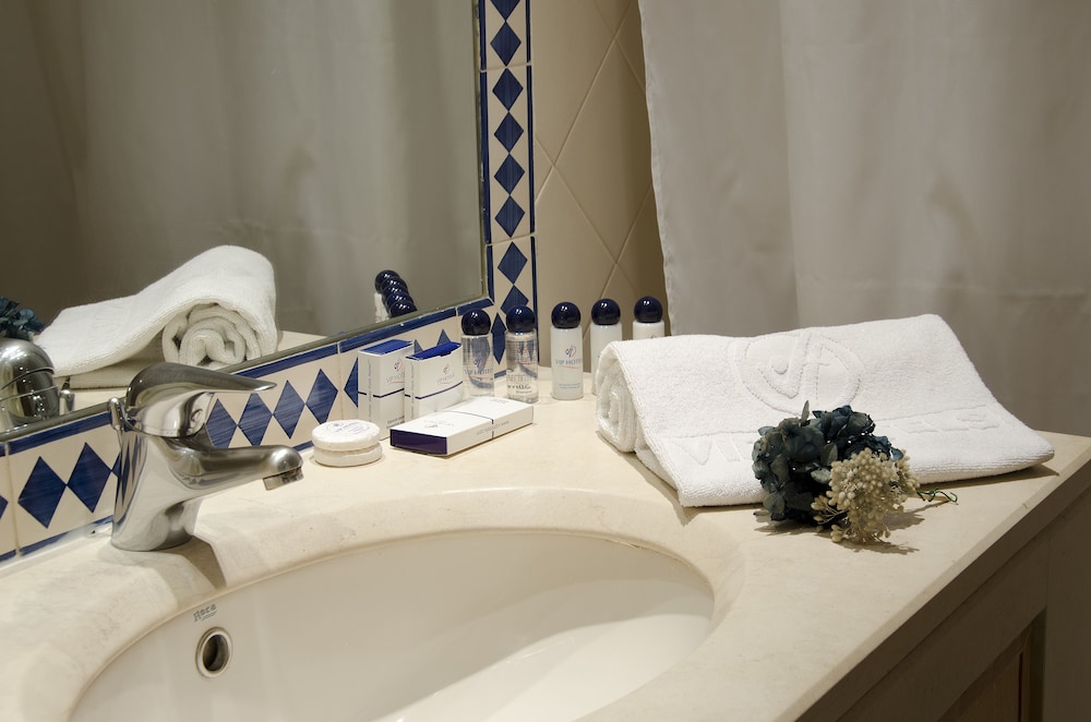 VIP Executive Eden Aparthotel — Hotel rooms in Lisbon, Lisboa