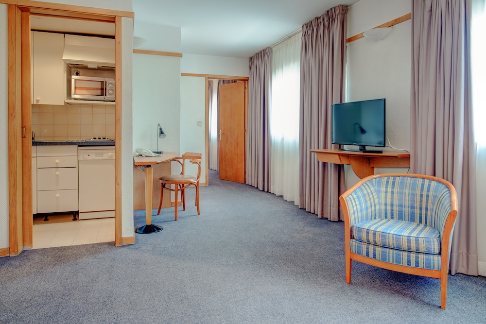 VIP Executive Eden Aparthotel — Hotel rooms in Lisbon, Lisboa