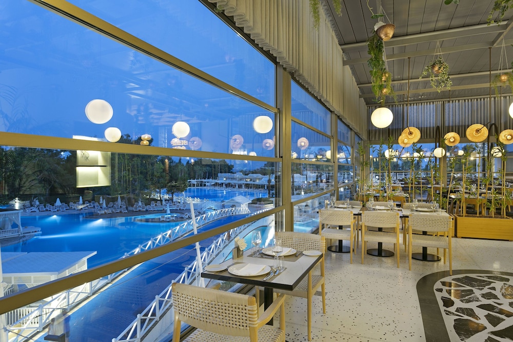 Titanic Deluxe Lara - All inclusive — Outdoor in Lara