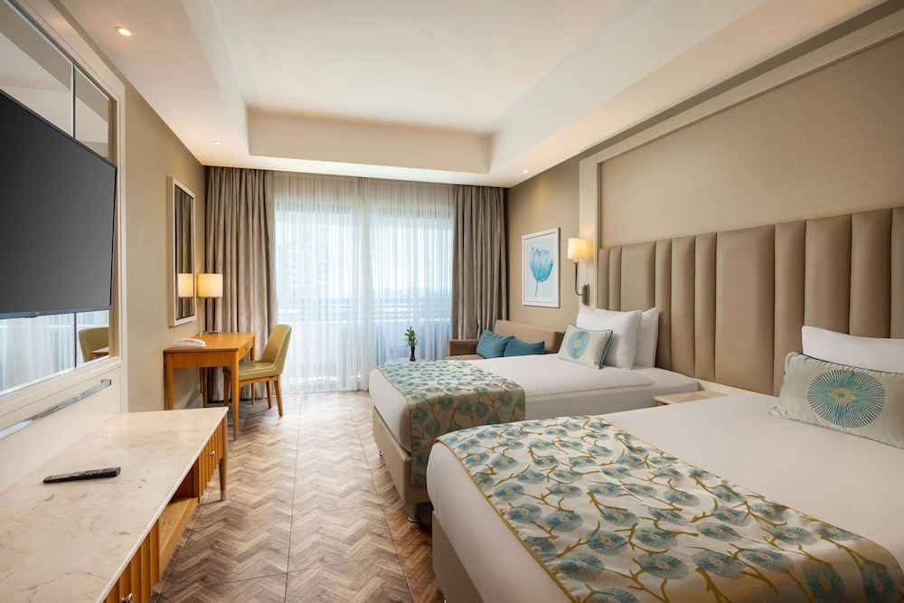 Titanic Deluxe Lara - All inclusive — Rooms in Lara