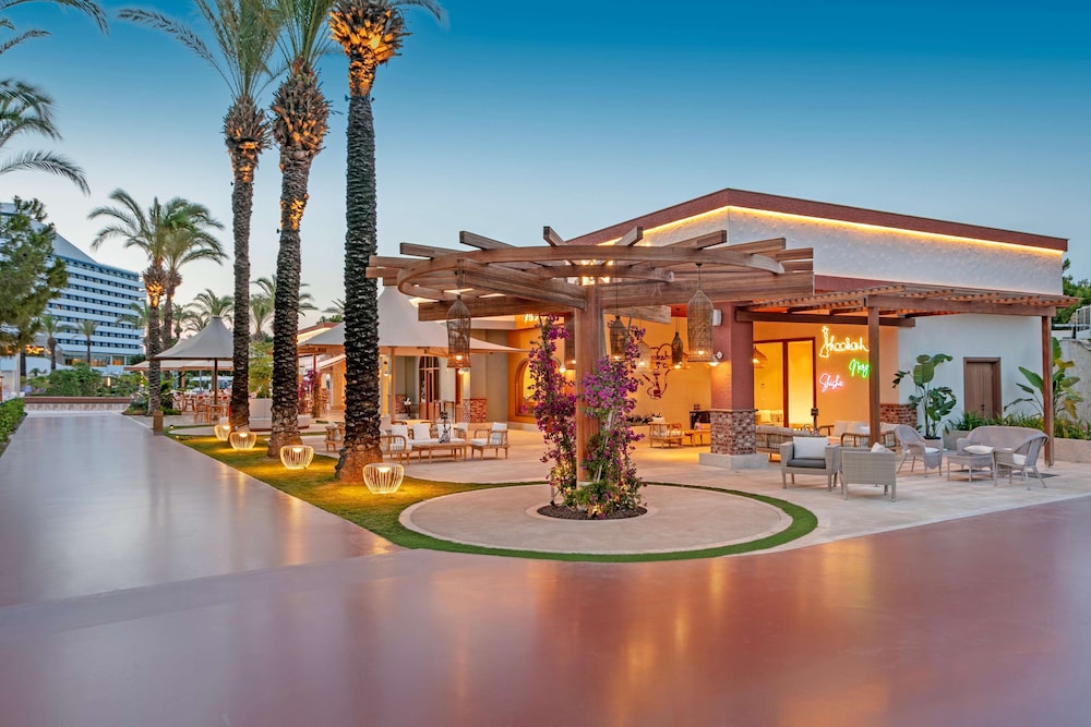 Titanic Deluxe Lara - All inclusive — Outdoor in Lara