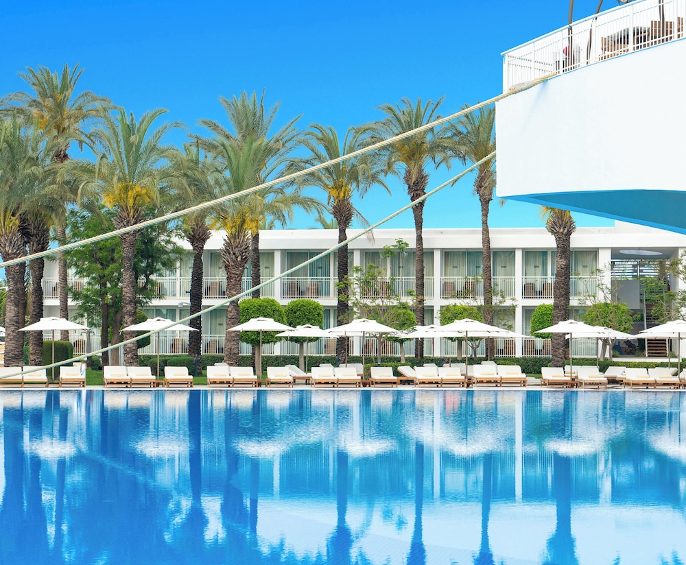Titanic Deluxe Lara - All inclusive — View in Lara