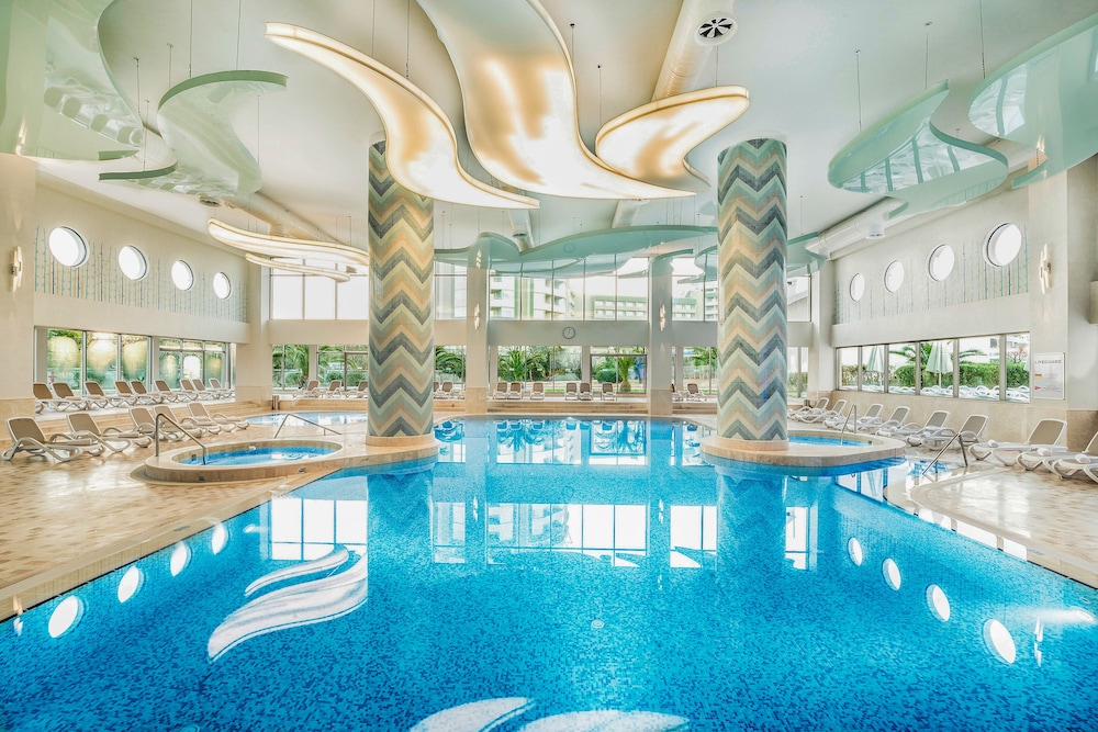 Titanic Deluxe Lara - All inclusive — Pool in Lara