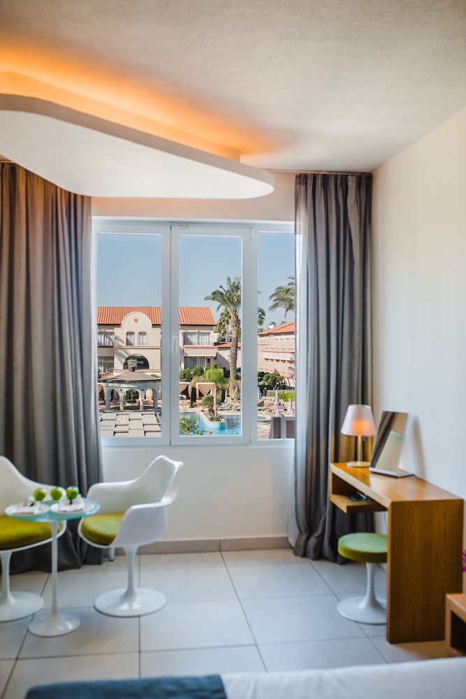 Napa Plaza Hotel - Adults Only — Hotel rooms in Ayia Napa, Famagusta Region