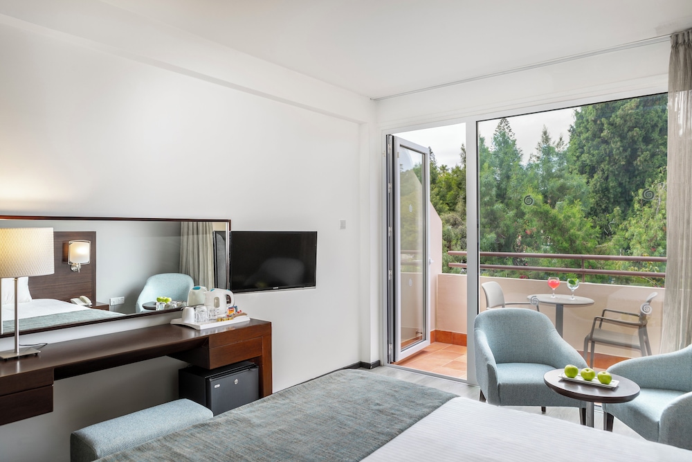 Napa Plaza Hotel - Adults Only — Hotel rooms in Ayia Napa, Famagusta Region